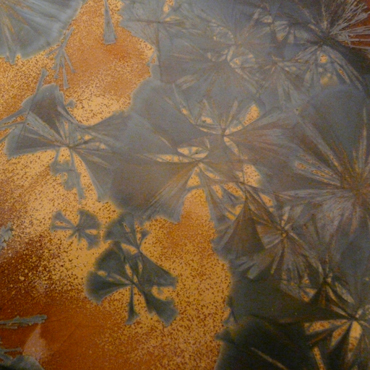 Crystalline glazed surface